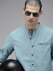 The Roadster Lifestyle Co. Men Blue Solid Mandarian Collar Roll-Up Sleeves  Casual Shirt