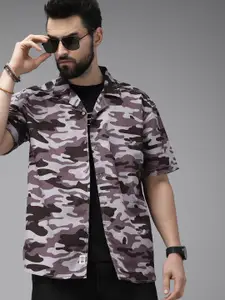 The Roadster Life Co. Men Brown & Black Camouflage Printed Pure Cotton Casual Shirt