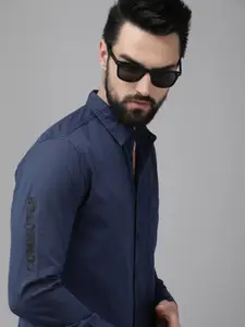 The Roadster Lifestyle Co. Men Navy Blue Solid Pure Cotton Casual Shirt