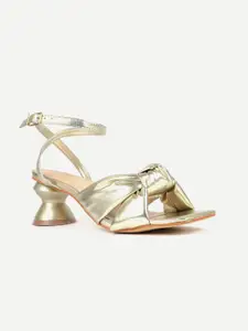 Carlton London Gold-Toned Block Sandals with Bows
