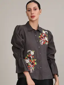 BARARA ETHNIC Women Black Standard Floral Printed Casual Shirt