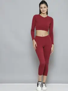 SASSAFRAS Women Maroon Solid Crop Top & 3/4th Tights Co-Ords
