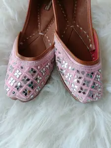 DESI COLOUR Women Pink Embellished Ethnic Mojaris Flats