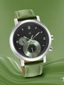 Fastrack Men Black Brass Dial & Green Leather Straps Analogue Wrist Watch