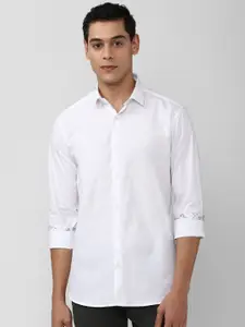 V Dot Men White Slim Fit Solid Cotton Casual Shirt
