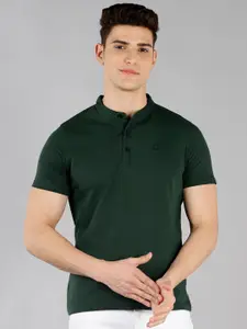 Urbano Fashion Men Green Mandarin Collar Slim Fit T-shirt