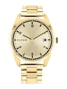 Tommy Hilfiger Men Gold-Toned Dial & Gold Toned Stainless Steel Bracelet Style Straps Analogue Watch