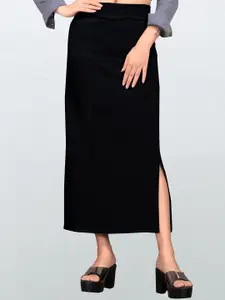 Wuxi Women Black Solid Saree Shapewear