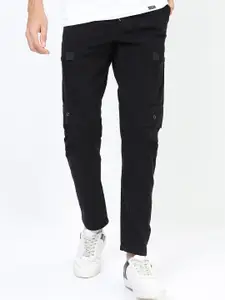 HIGHLANDER Men Black Easy Wash Cargos Trousers