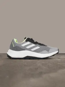 ADIDAS Men Grey & Black Woven Design Trace 60 Running Shoes