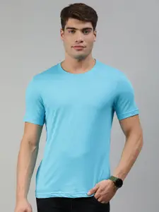 Huetrap Men Blue Solid Pure Cotton T-shirt