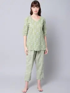 TAG 7 Women Green & White Pure Cotton Printed Night suit