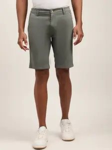 LINDBERGH Men Olive Green Solid Regular Shorts