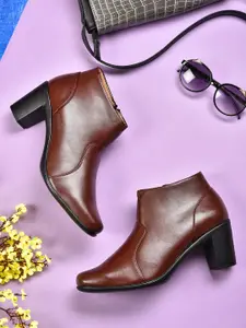 VALIOSAA Women Brown Solid Regular Boots