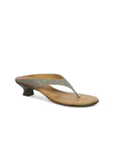 SOLES Silver-Toned & Brown Textured Kitten Heels