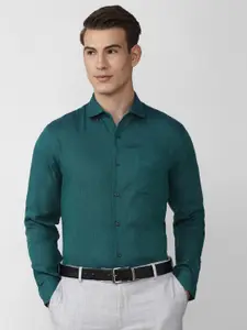 Peter England Elite Men Green Slim Fit Formal Shirt