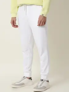 RARE RABBIT Men White Solid Cotton Slim-Fit Joggers