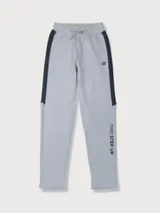 Gini and Jony Boys Grey Solid Cotton Track Pants