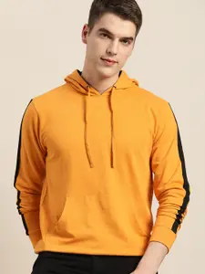 INVICTUS Men Mustard Yellow Solid Pure Cotton Hooded Sweatshirt