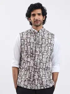 VASTRAMAY Men Green Printed Woven Nehru Jackets