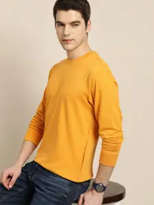 INVICTUS Men Mustard Yellow Solid Pure Cotton Sweatshirt