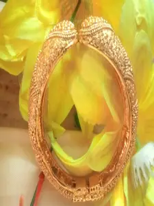 Runjhun Gold-Plated Bracelet Bangles