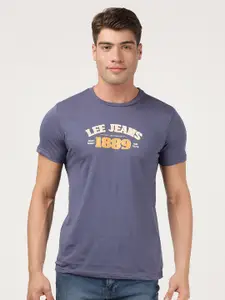 Lee Men Blue Typography Printed Applique Slim Fit T-shirt