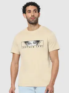 Celio Men Beige Attack On Titan Printed T-shirt