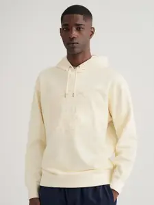 GANT Men Cream-Coloured Solid Sweatshirt