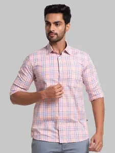 Parx Men Pink Slim Fit Checked Casual Shirt