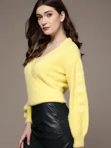 bebe Women Pastel Yellow Brighter Basics Wrap Style Fuzzy Pullover