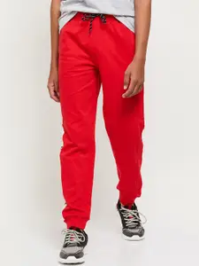 max Boys Red Solid Cotton Joggers