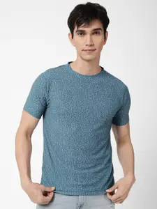 VASTRADO Men Blue Round Neck Short Sleeves  T-shirt