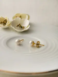 MANNASH Gold-Toned Classic  925 Sterling Silver Studs Earrings