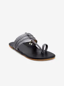 POSTCARD Women Black One Toe Flats