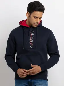 Status Quo Men Navy Blue Printed Hooded Sweatshirt