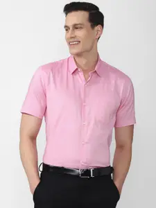 Peter England Men Pink Pure Cotton Solid Casual Shirt