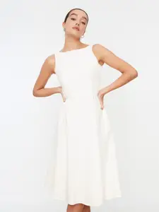 Trendyol Off White Midi Dress