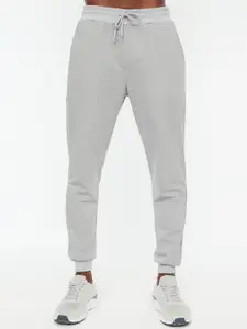 Trendyol Men Navy Blue Solid Joggers