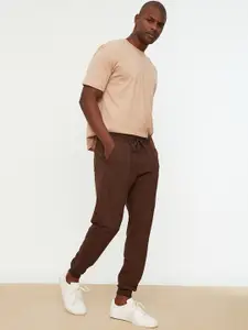 Trendyol Men Brown Solid Joggers