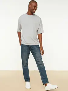Trendyol Men Blue Solid Mid-Rise Regular Jeans