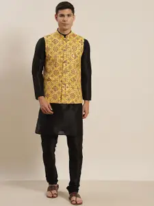 SOJANYA Men Black Kurta with Churidar & Nehru Jacket