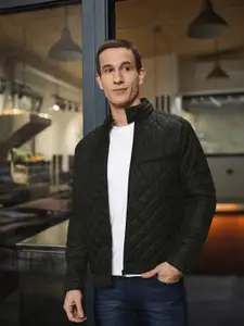 The Indian Garage Co Men Slim Fit Zip-Front Puffer Jacket with Insert Pockets