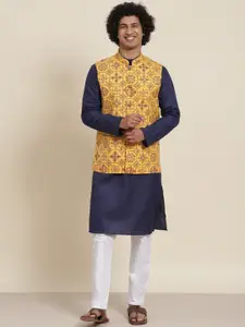 SOJANYA Men Blue Pure Cotton Kurta with Pyjamas & Nehru Jacket
