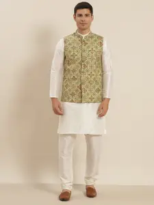 SOJANYA Men Cream-Coloured Solid Kurta & Churidar Comes With a Nehru Jacket