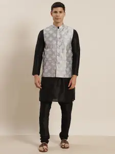 SOJANYA Men Black Kurta with Churidar & Nehru Jacket