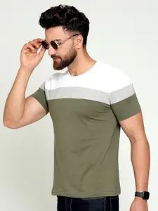 AUSK Men Green & White Colourblocked T-shirt