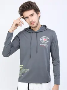 HIGHLANDER Men Grey Typography Printed Slim Fit T-shirt