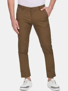 Arrow Men Brown Solid Cotton Casual Trouser