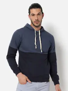 Campus Sutra Men Blue Colourblocked Hooded Sweatshirt